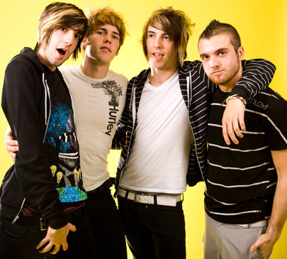 The lead singer of the band All Time Low Alex Gaskarth had the help of 